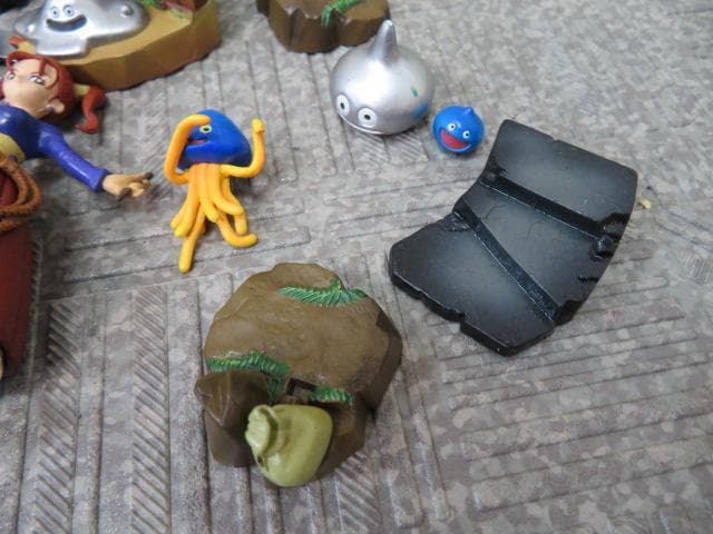 ぼ*り様 6RR1822 大量!!ドラゴンクエスト ミニフィギュア