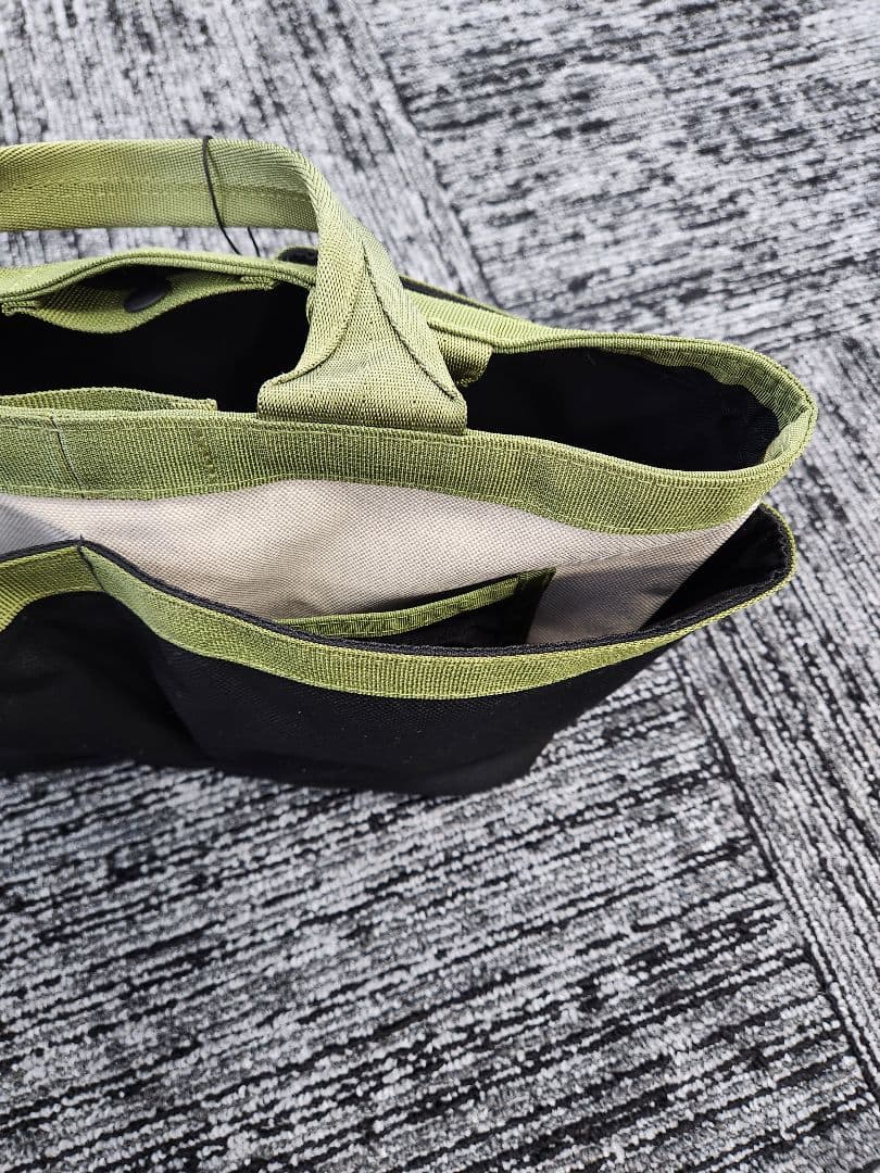 BRIEFING トートバッグ グリーン/ブラック