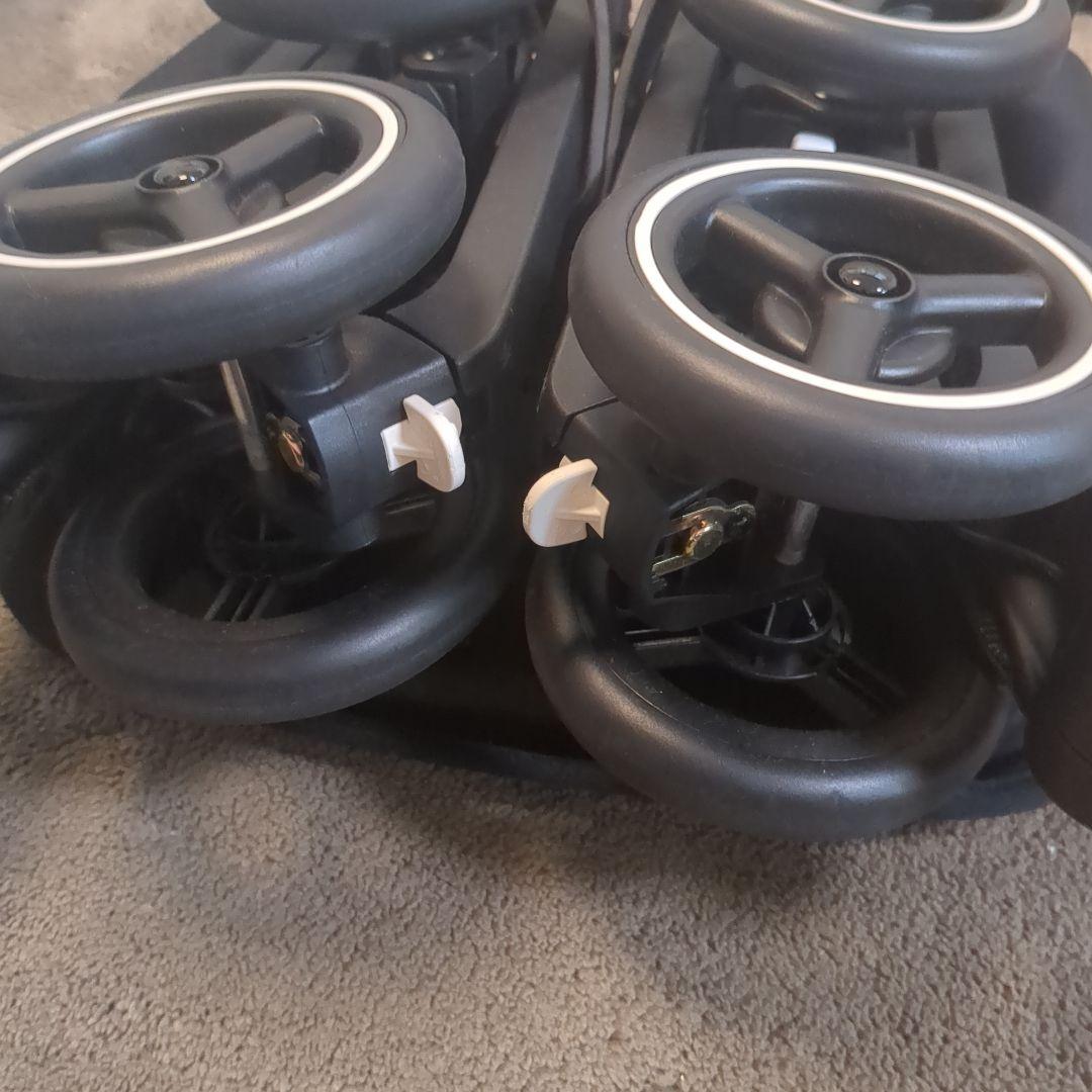 飯尾Tで猫美品pockit 折りたたみベビーカー