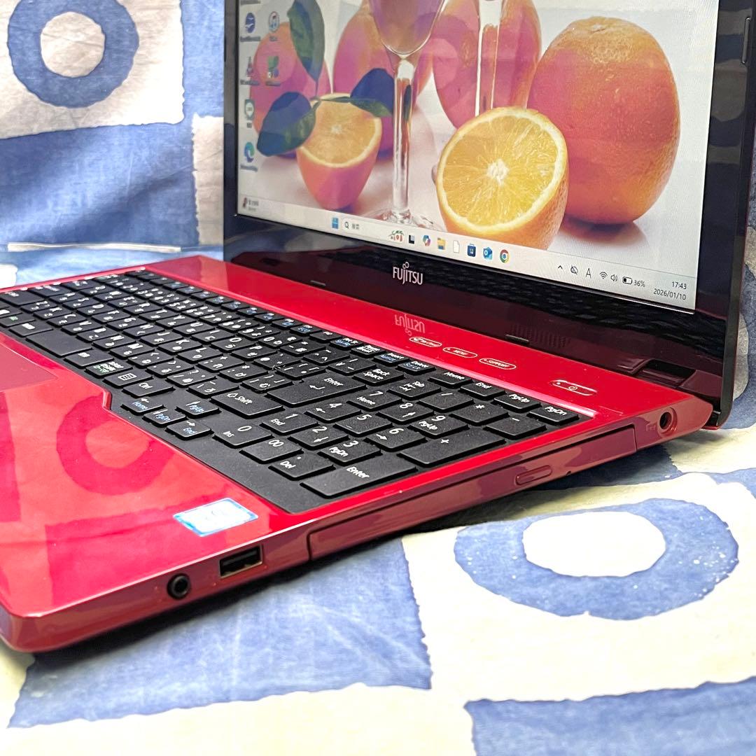 爆速SSD500G☆i5☆貴重な赤ノートパソコン♪カメラ付！第6世代！Win11