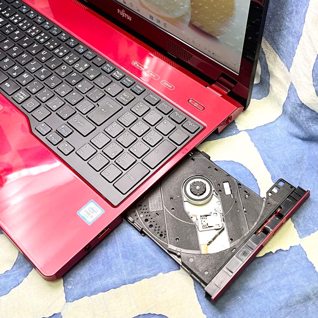 爆速SSD500G☆i5☆貴重な赤ノートパソコン♪カメラ付！第6世代！Win11