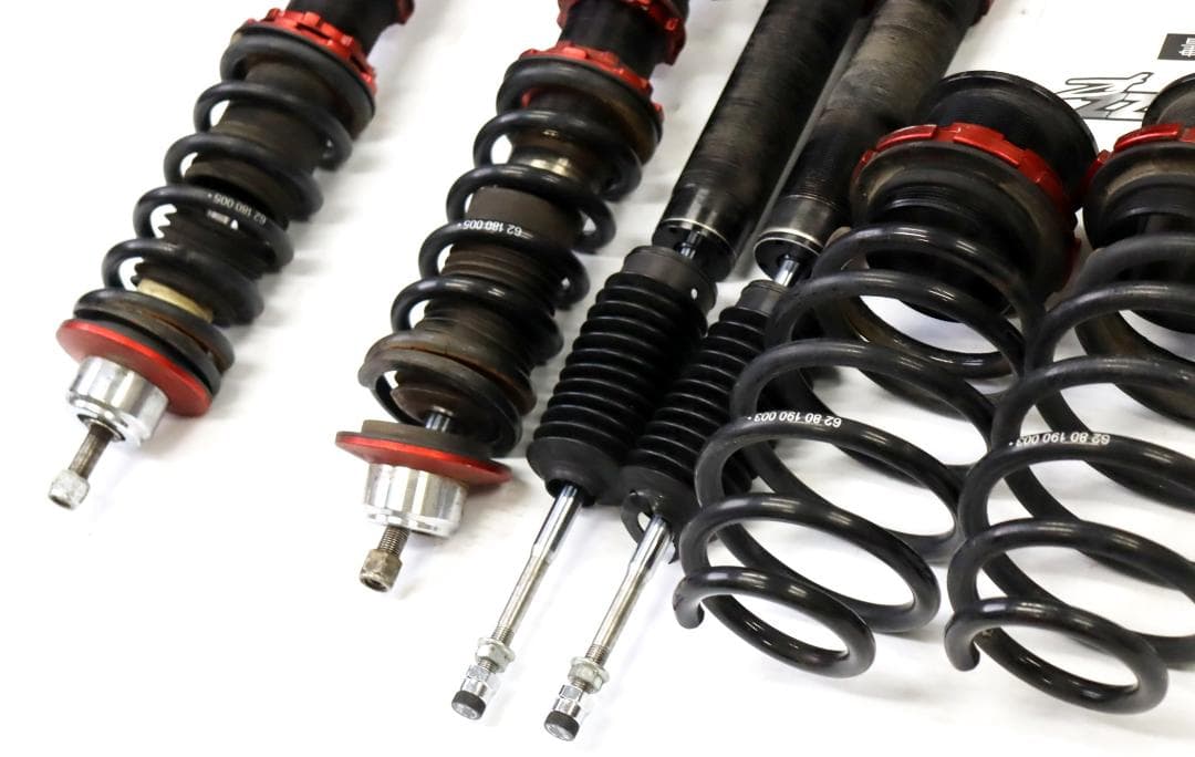 フィット FIT　ハイブリット　GK3 GK5 GP5　BLITZ 　車高調