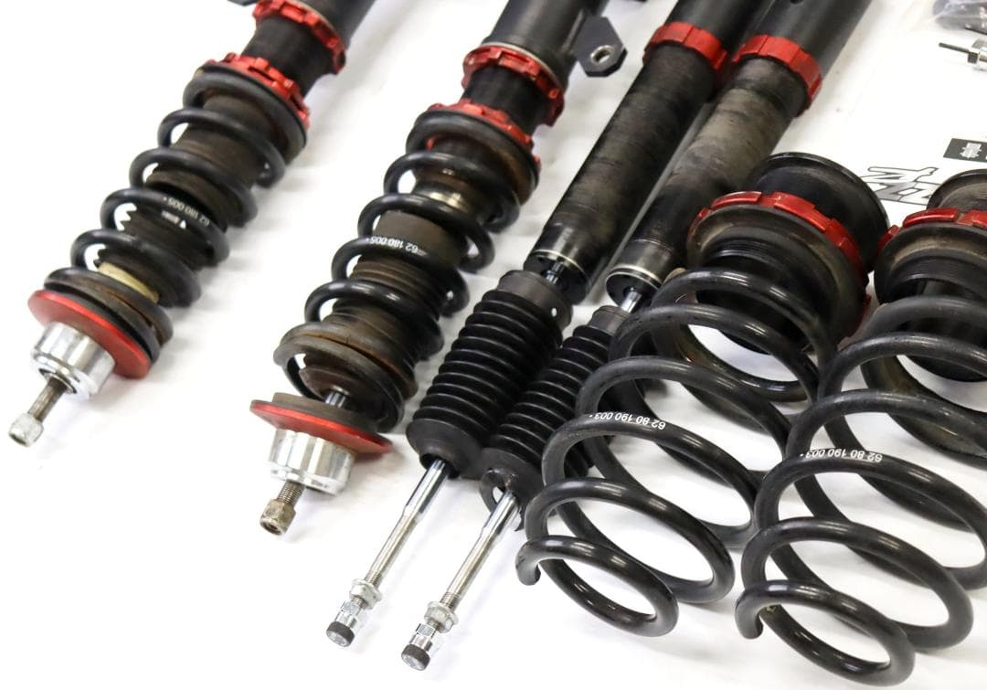 フィット FIT　ハイブリット　GK3 GK5 GP5　BLITZ 　車高調