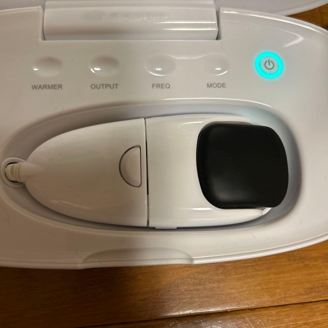 モイスティーヌ美顔器とマスク