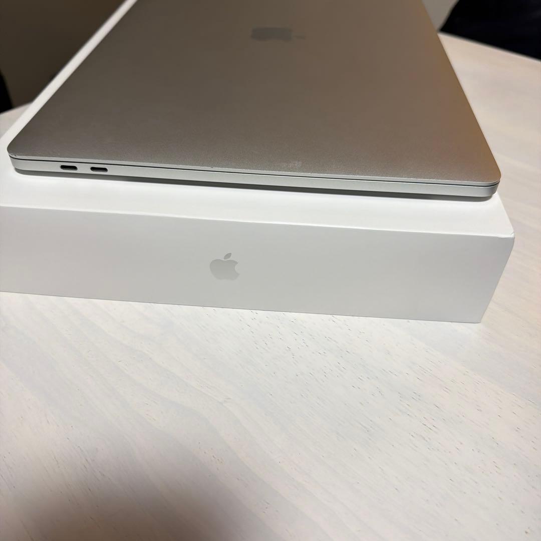 Apple MacBook Pro 15インチ スペースグレー