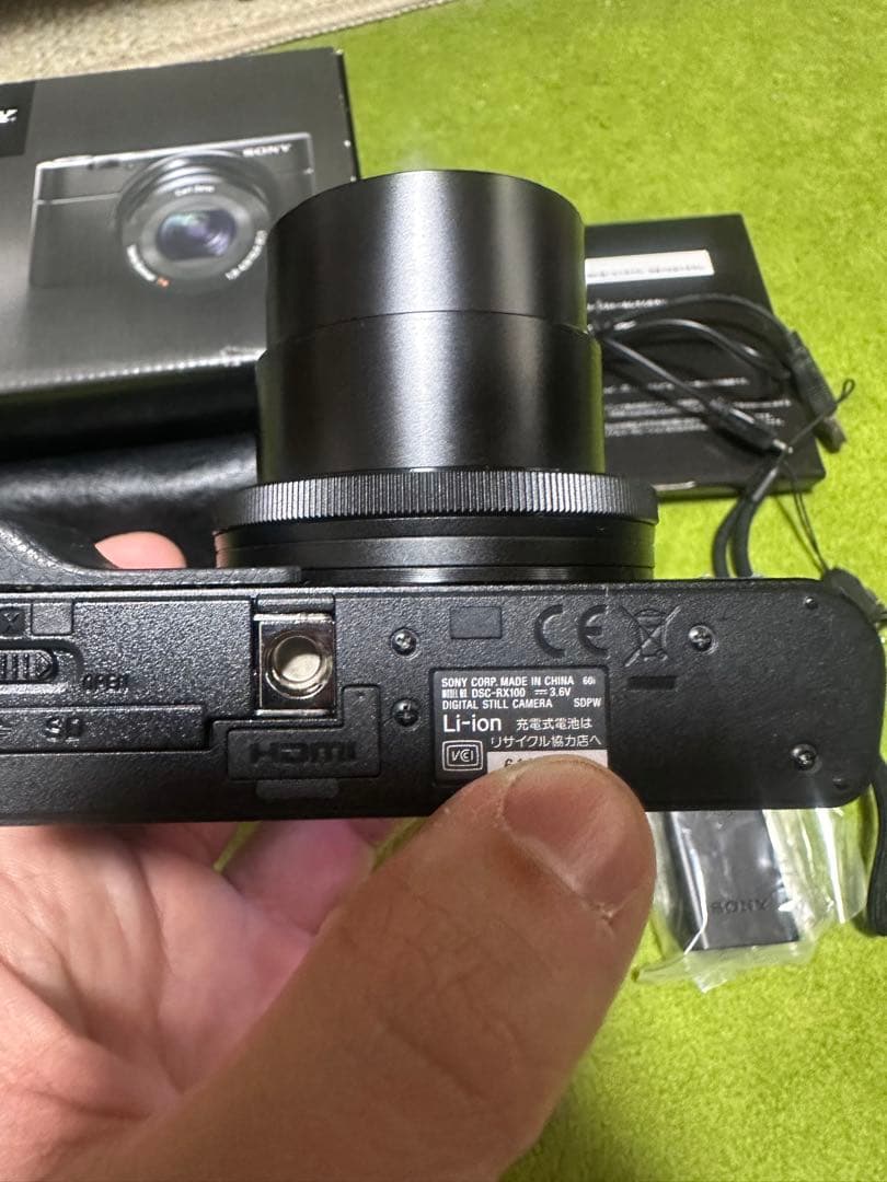 o*e様 【ほぼ未使用】初代SONY サイバーショット DSC-RX100 箱付