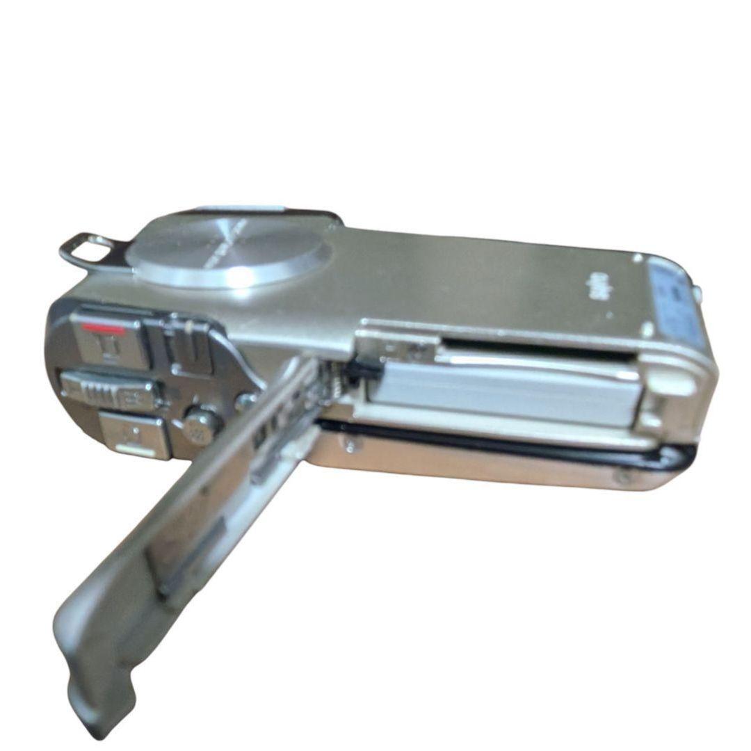 美品 サンヨー デジタルムービーカメラ ザクティ Xacti DMX-C6 縦持