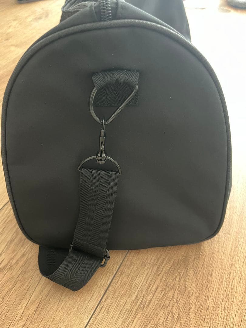 ノベルティブラック ボストンバッグ