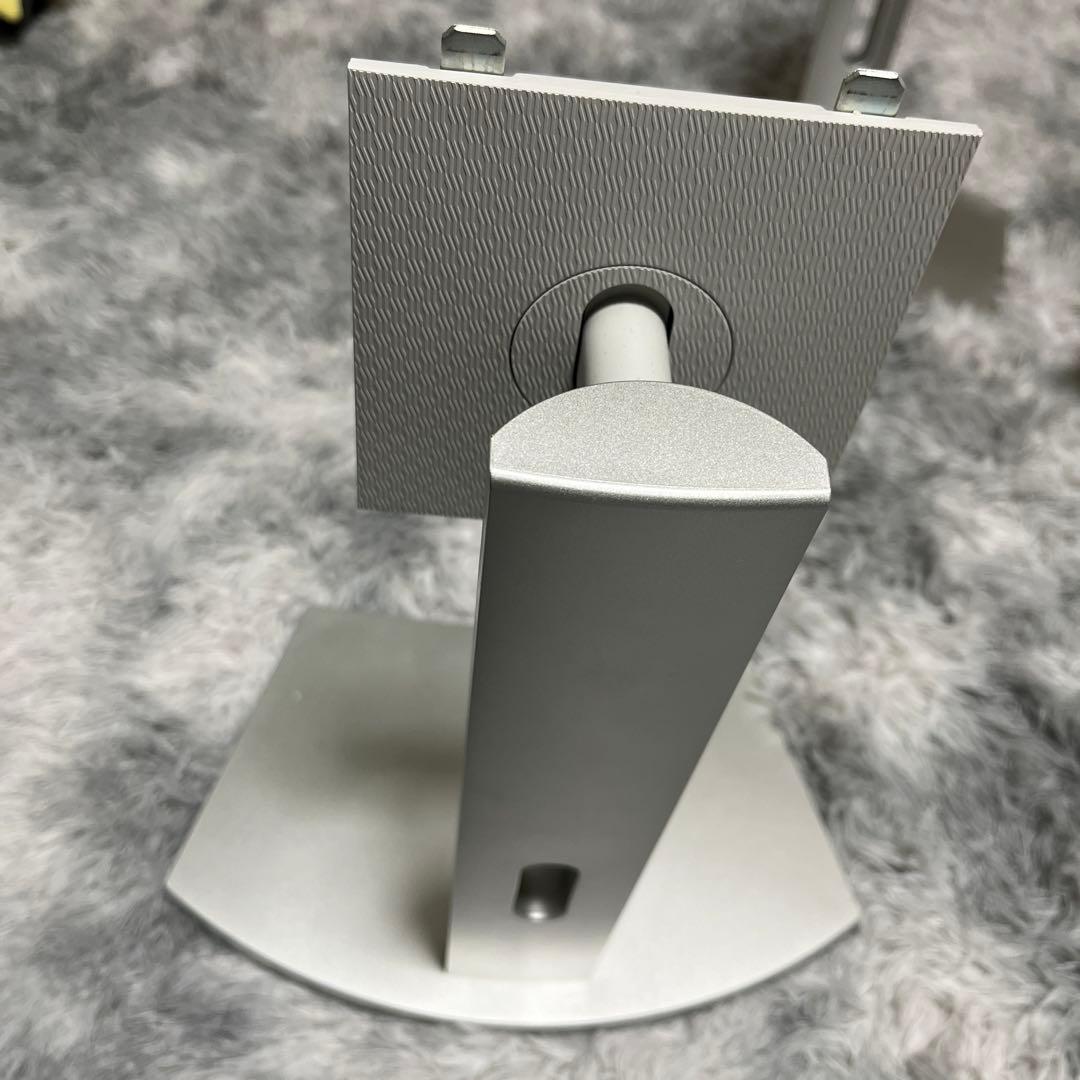 DELL 31.5インチ　曲面　4Kモニター　ディスプレイ