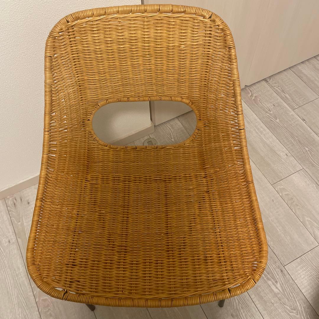 モモナチュラル　椅子