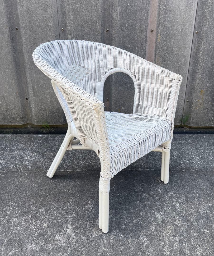 ニトリ/ラタン/ラタン家具/籐家具/ラタンチェア/アームチェア/ホワイト/廃盤品