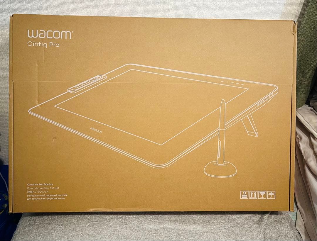 Wacom cintiq pro 24本体＋Wacom flex arm