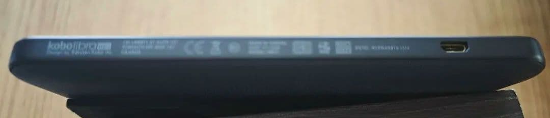 電子書籍リーダー本体 Rakuten Kobo libra h2o
