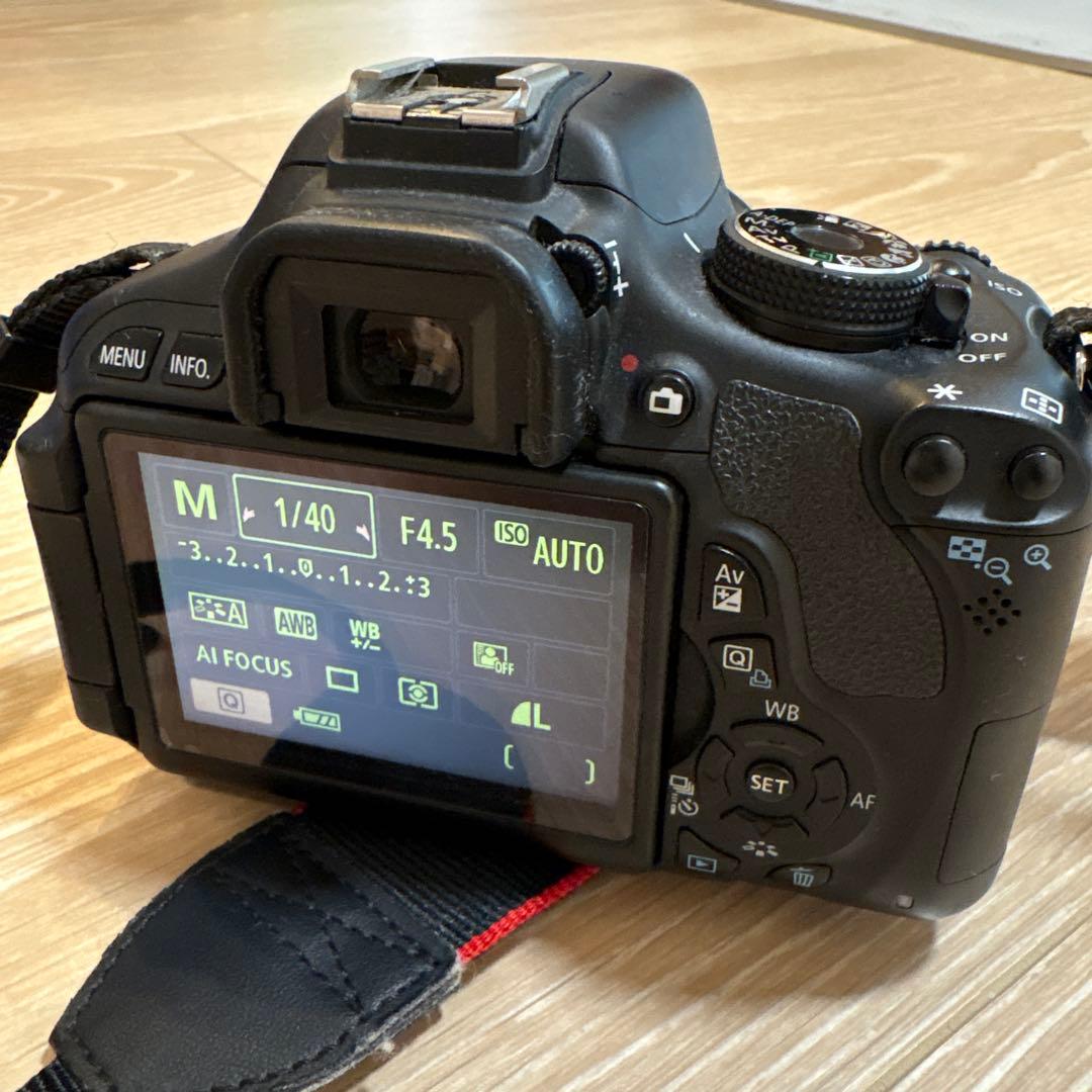 キヤノン　Canon EOS Kiss X5