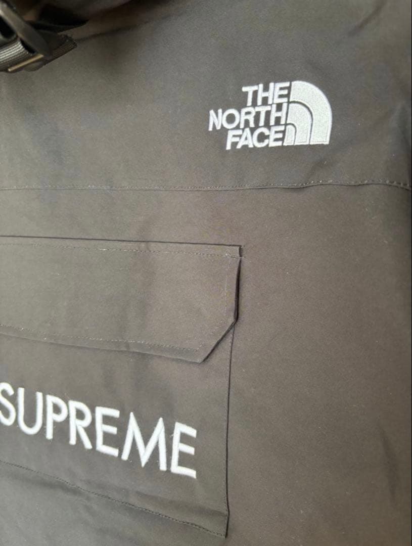 supreme × ノースフェイス マウンテンパーカー