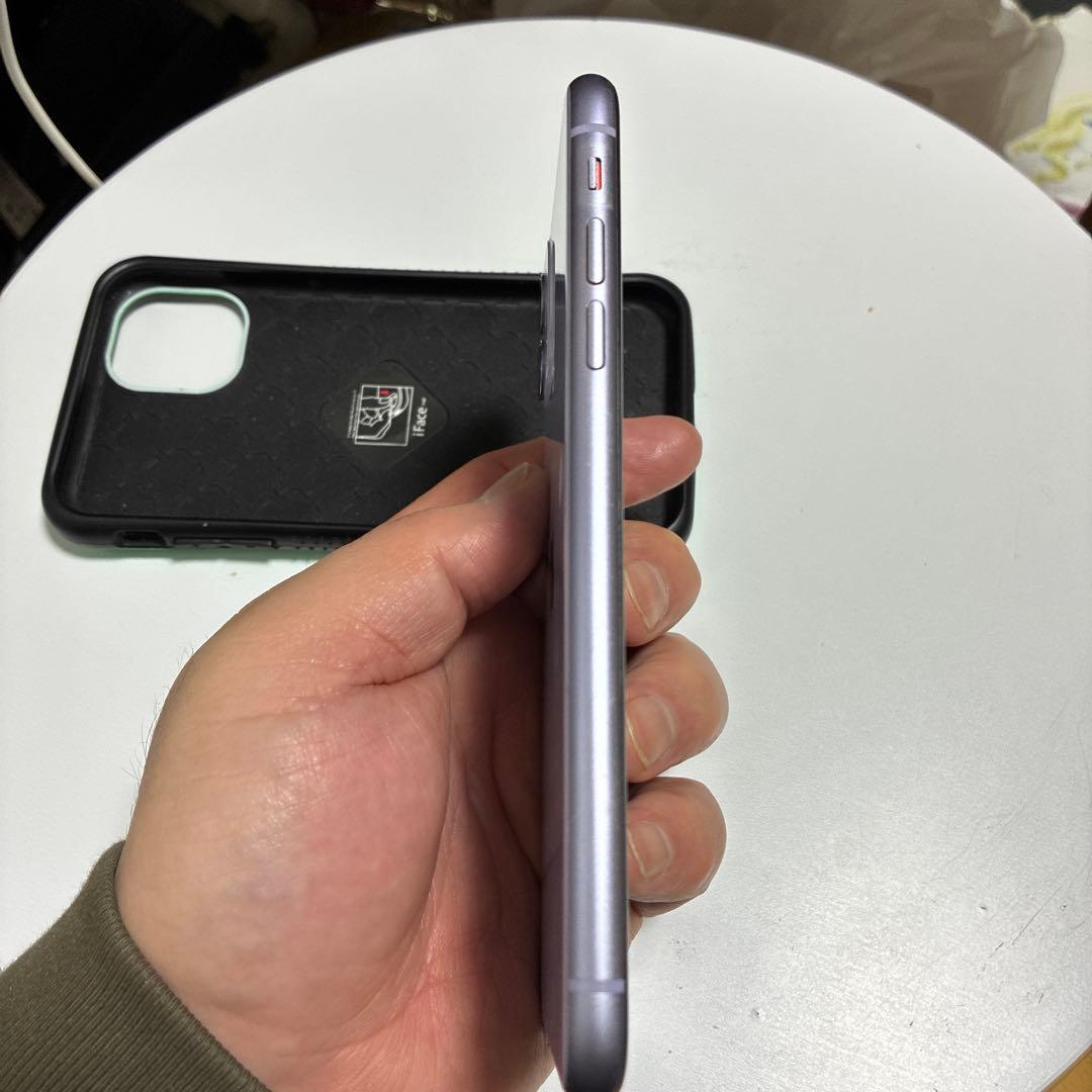 明石　iPhone 11 128GB SIMフリー
