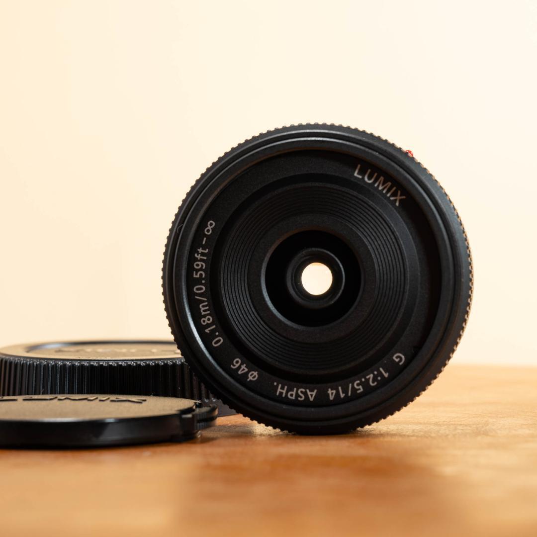 LUMIX G 14mmF2.5 ASPH. H-H014 パンケーキレンズ