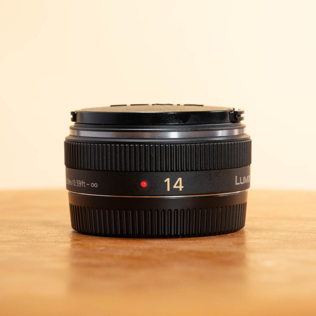 LUMIX G 14mmF2.5 ASPH. H-H014 パンケーキレンズ