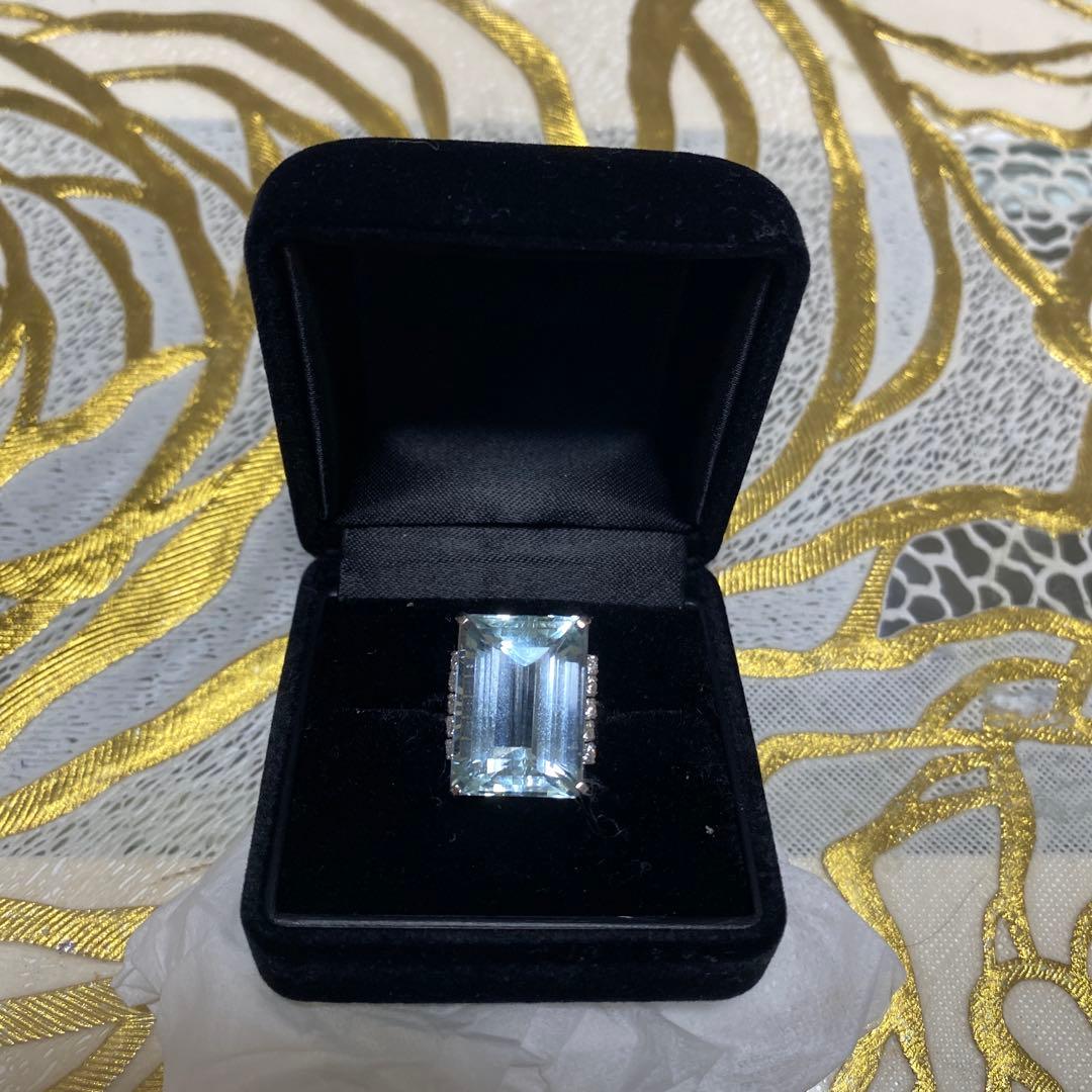 大粒アクアマリン13.88 ダイヤ0.31 プラチナ900リング　超お買い得