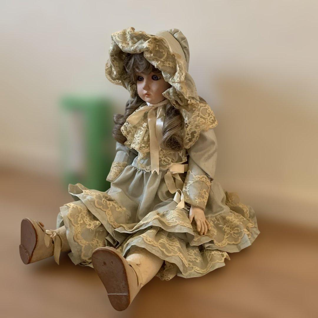 西洋人形 ボンネット付き ドール エメラルドグリーンドレス