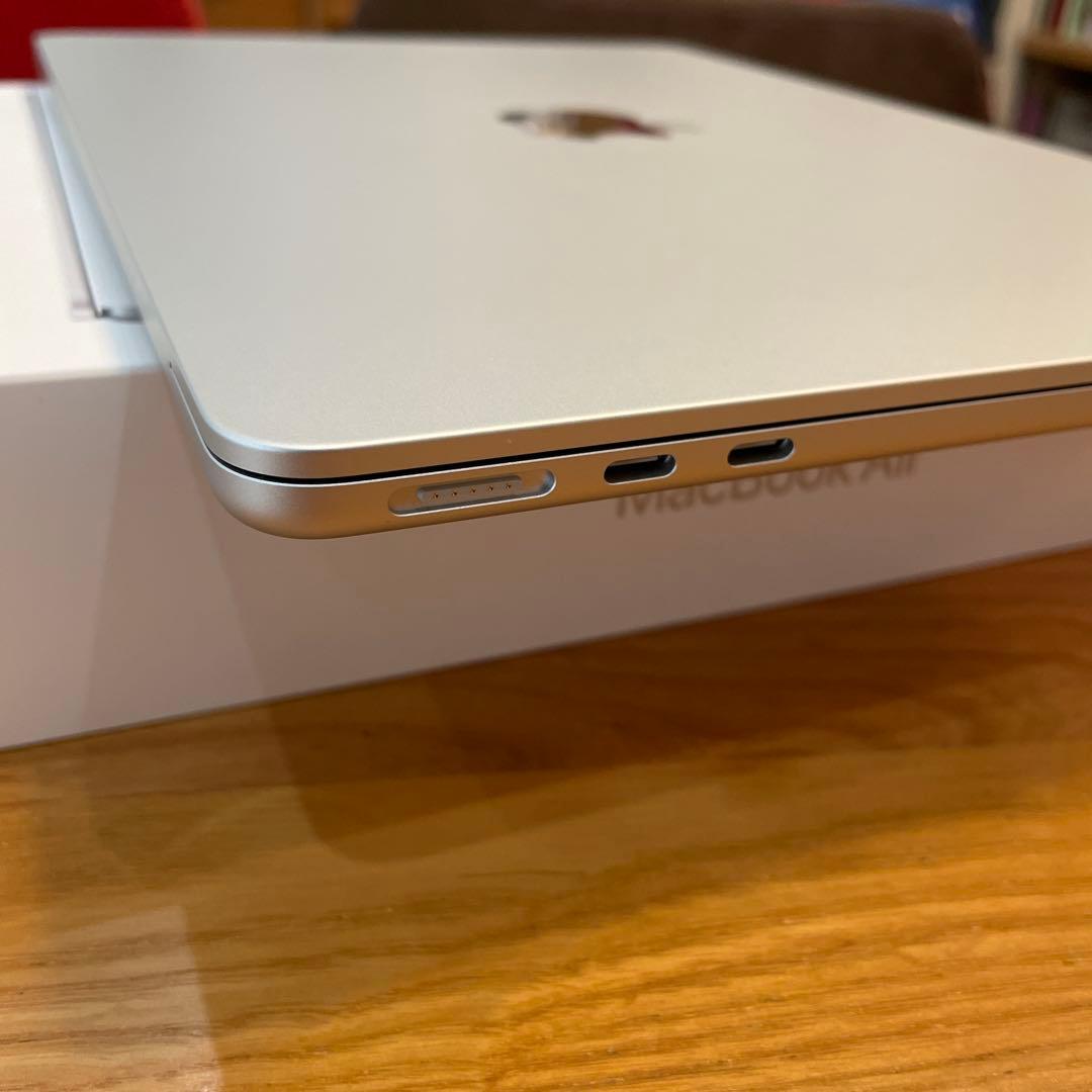 macbook air m3 2024 メモリ16GB SSD256GB