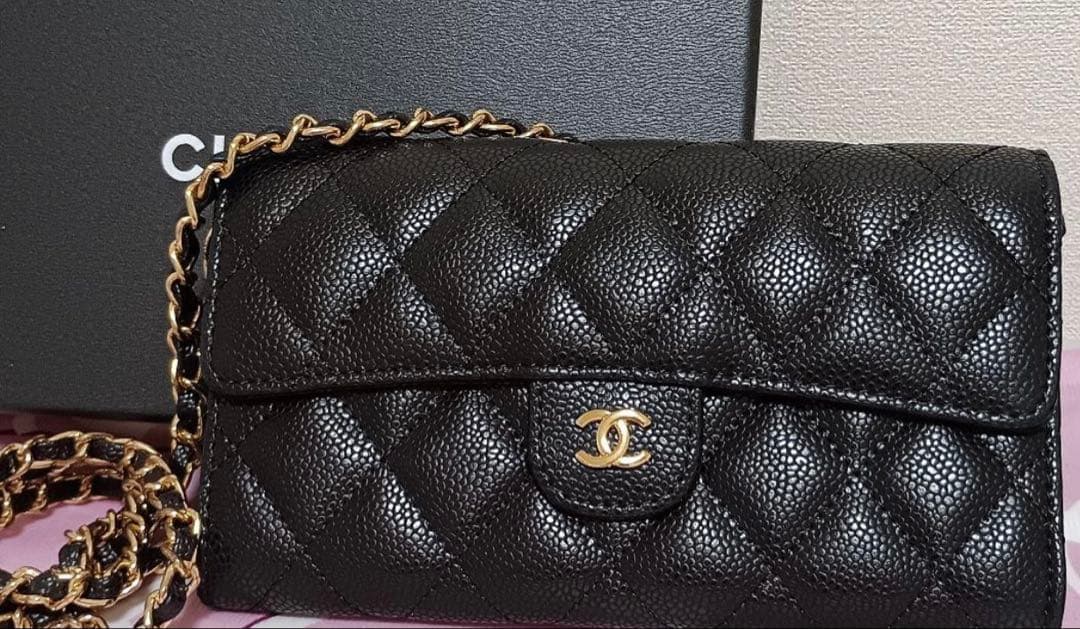 CHANEL チェーンウォレット
