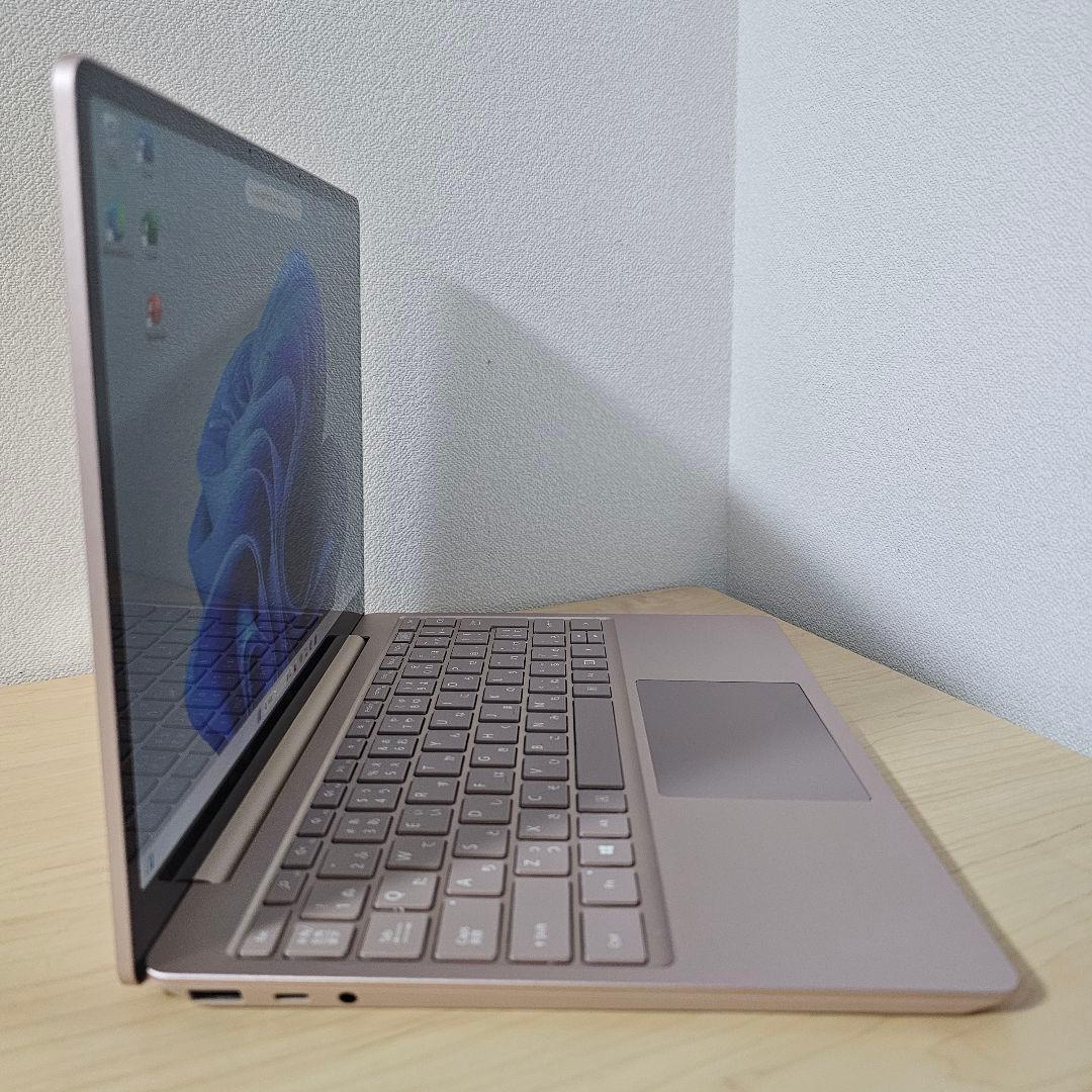 Surface Laptop Go ／10世代 Core i5
