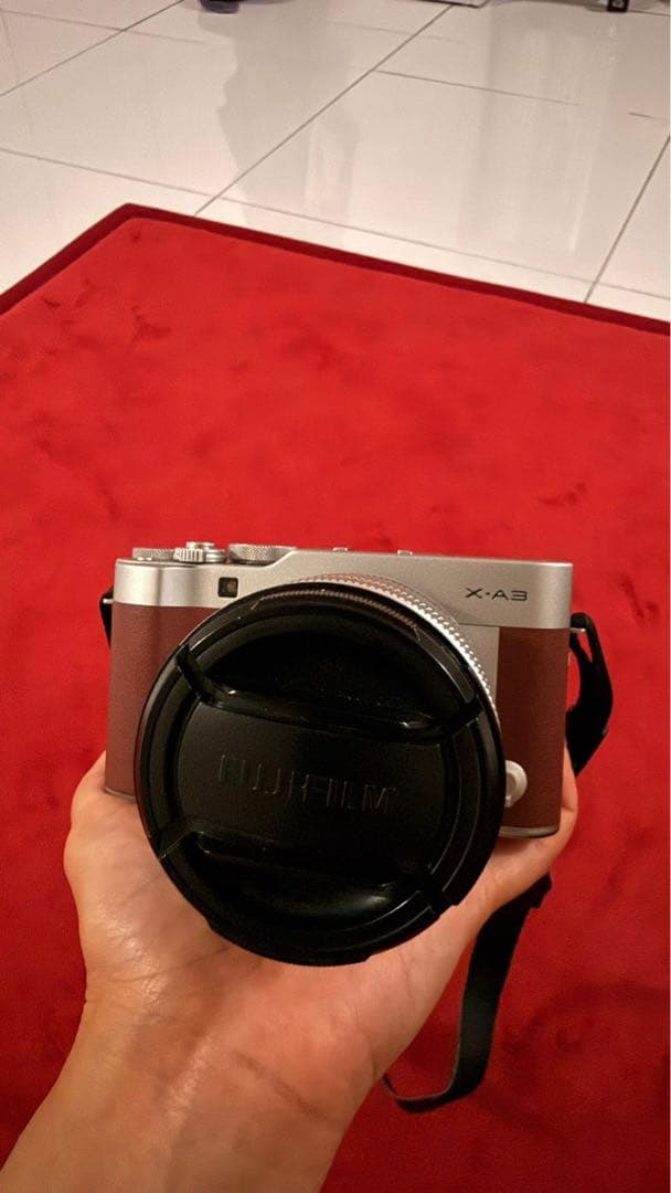 Fujifilm X-A3ミラーレスカメラ シルバーフジフィルム