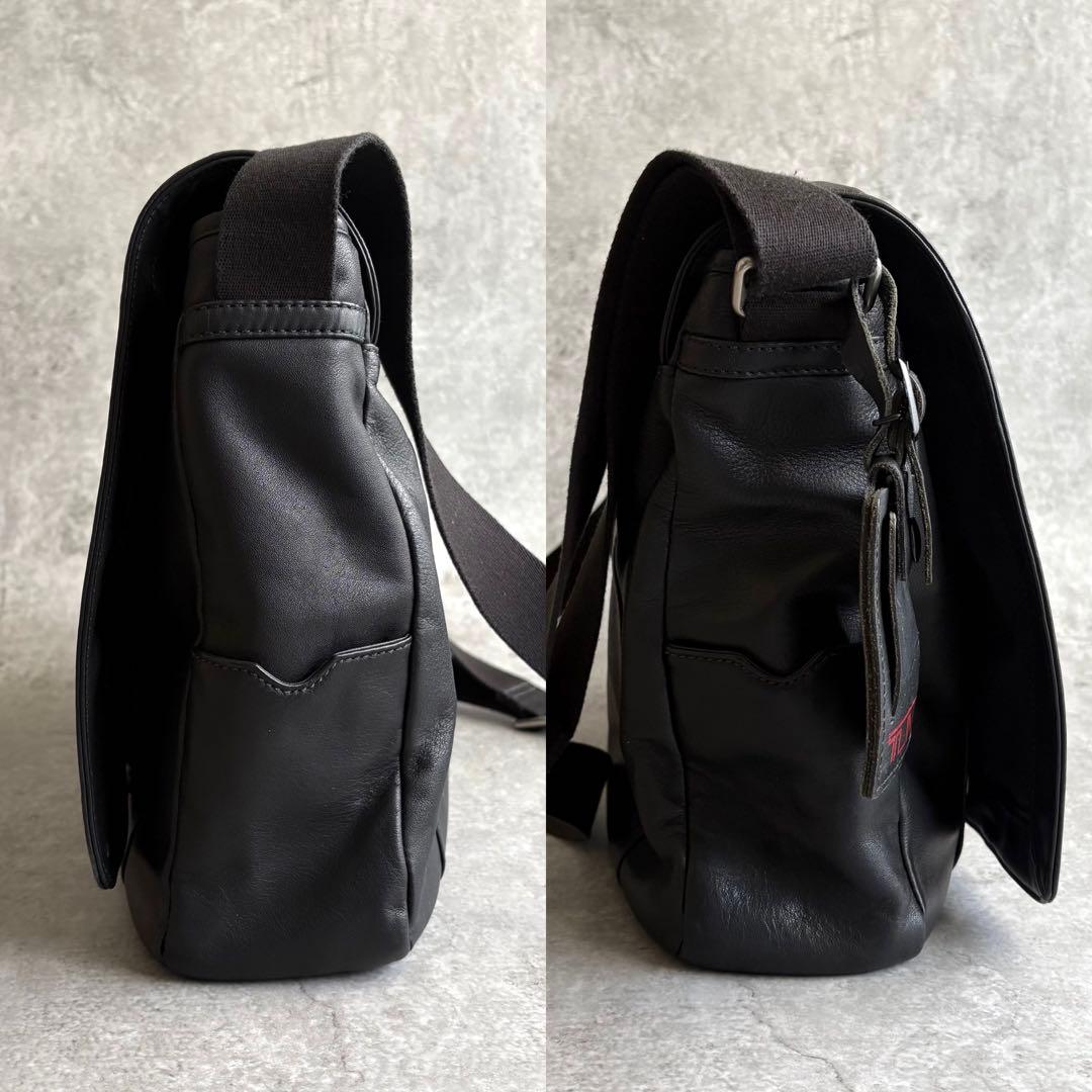 【ぺ様】TUMI メッセンジャー ショルダーバッグ ナッパレザー 通勤 通学