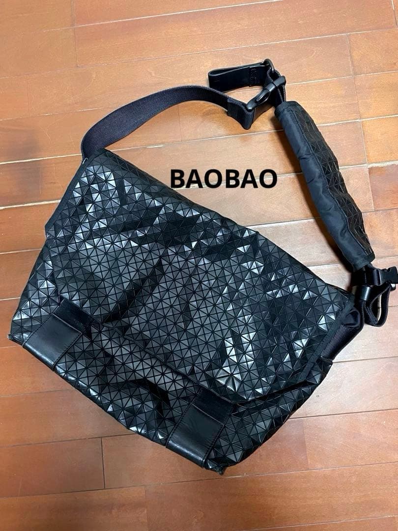 BAOBAO バオバオ　バッグ　ショルダー　メッセンジャー