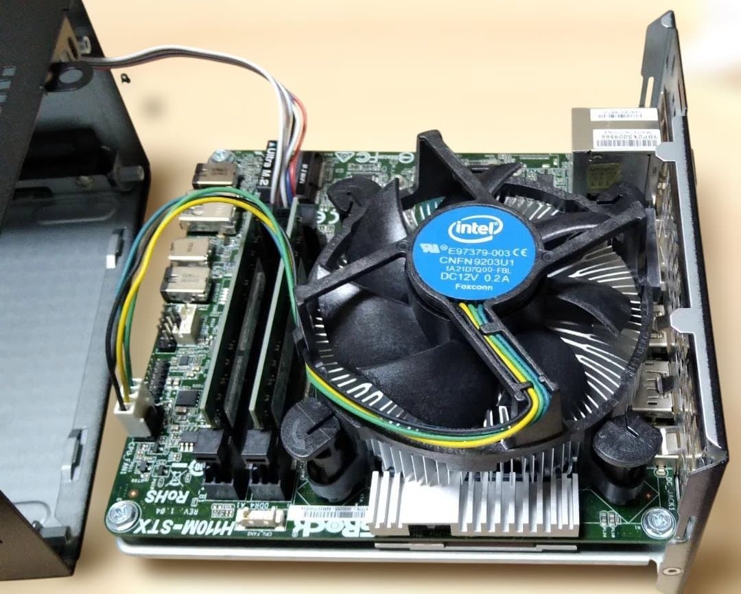 DeskMini 110 メモリ16GB CPU 無線キーボード・マウス付き