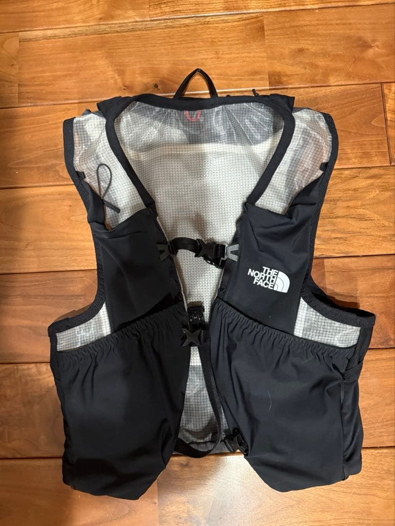 THE NORTH FACE TR 10 NM62512 2025新モデル　L