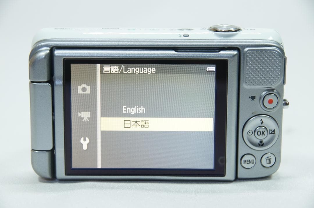 【美品／動作確認済】Nikon COOLPIX S6600 デジタルカメラ 白