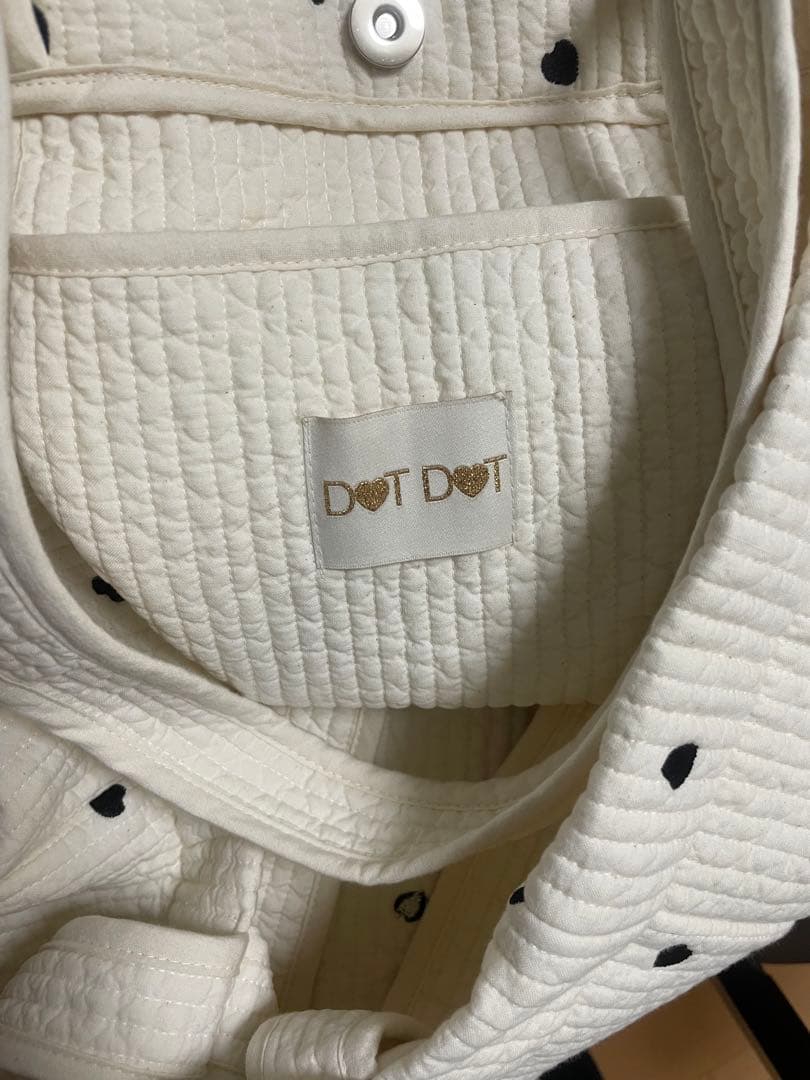 dotdot ヌビバッグ　ホワイト　ハート　マザーズバッグ