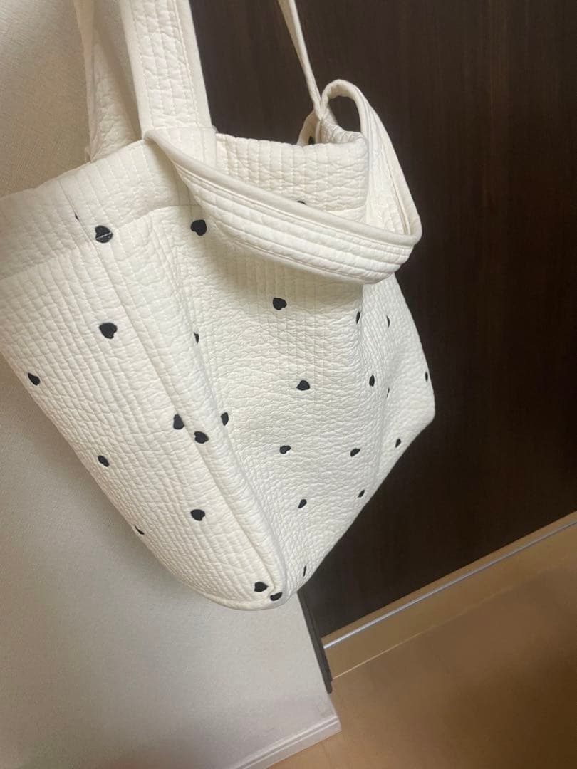 dotdot ヌビバッグ　ホワイト　ハート　マザーズバッグ