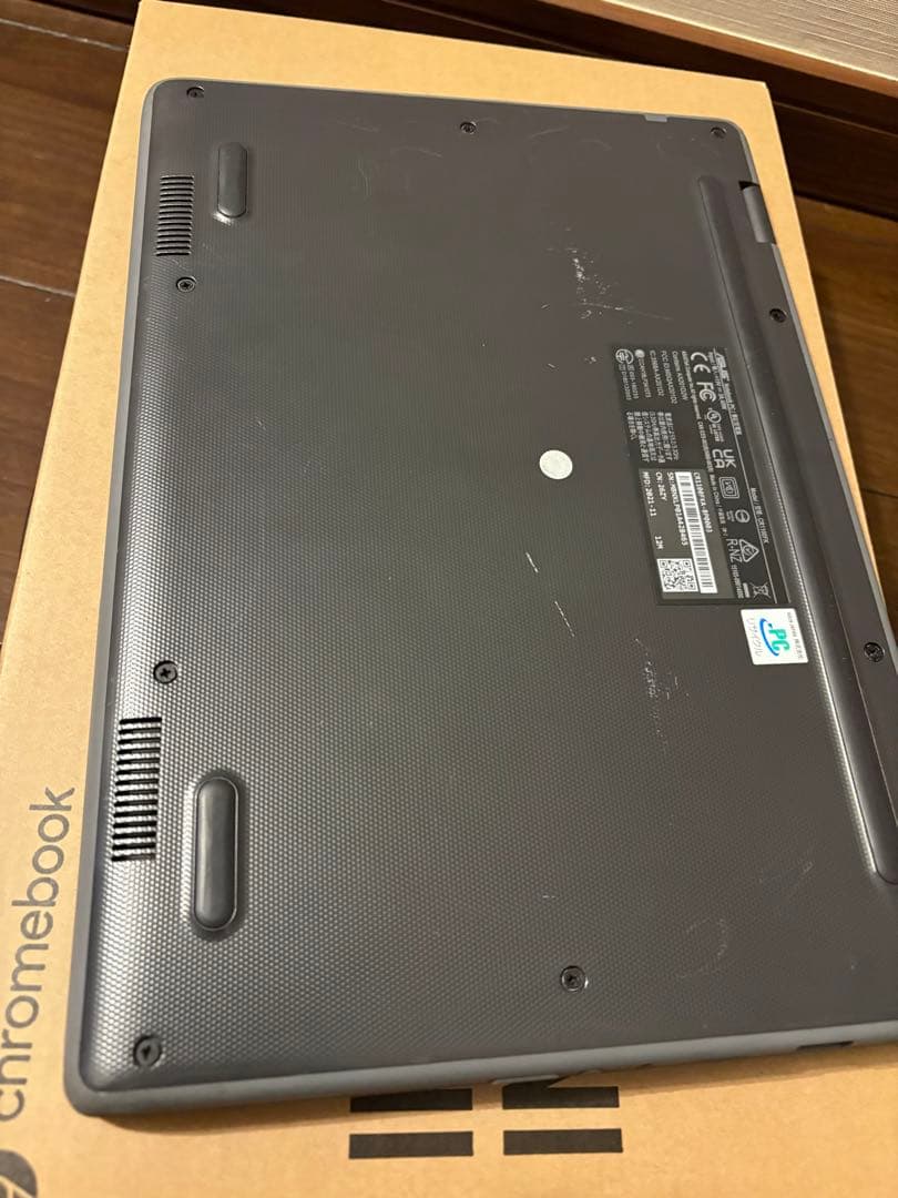 ASUS Chromebook 11.6インチ CR1100FKA-BP0003