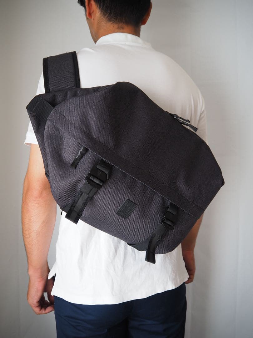 CHROME クローム ダークグレー メッセンジャーバッグ