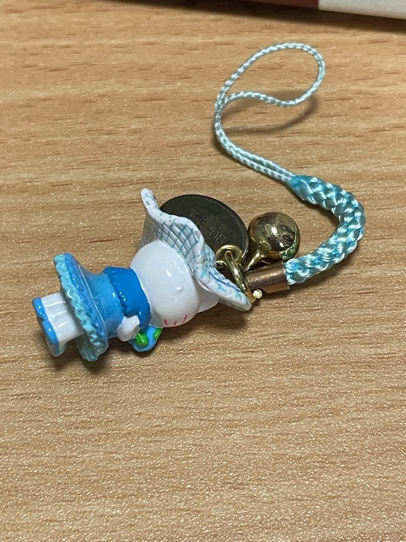 d*7様 ユニバーサルスタジオ限定 ハローキティ 値付けストラップ 水色