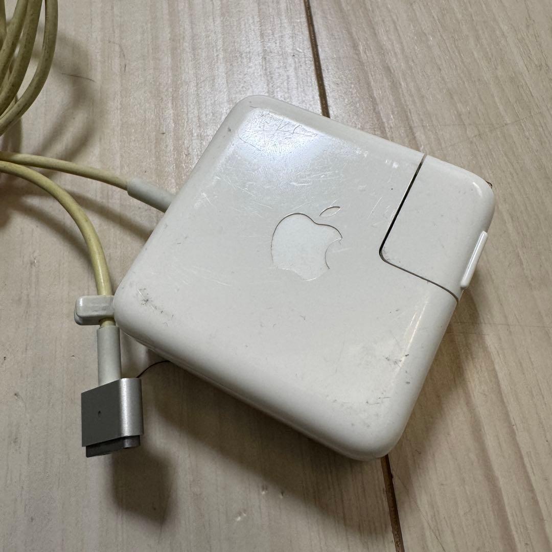 MacBook Air 13インチ シルバー 充電器付き　a1466