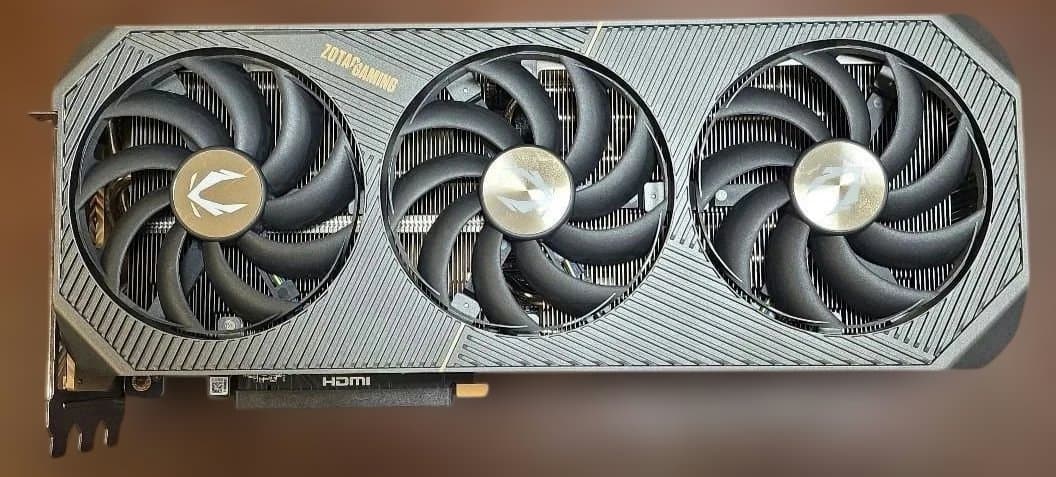 グラフィックボード・グラボ・ビデオカード ZOTAC GAMING GeForce RTX 5080 SOLID OC