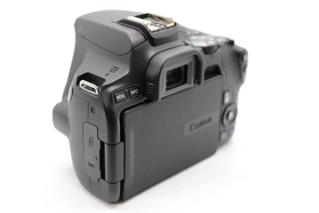 美品 【Canon EOS Kiss X10 ダブルレンズ】 Wi-Fi搭載