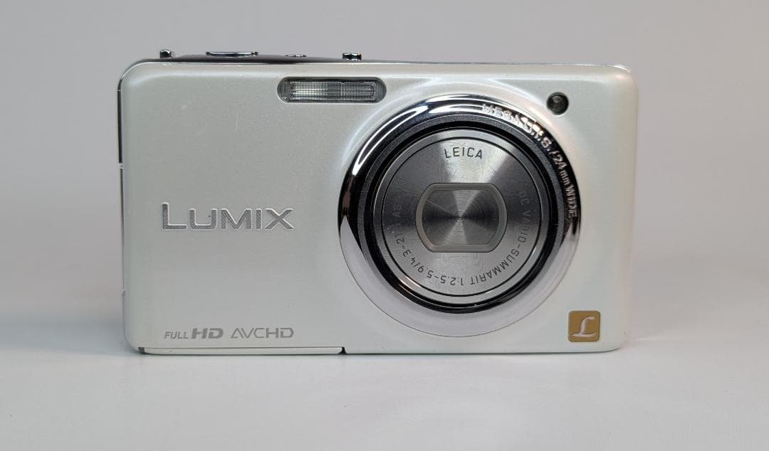 美品 Panasonic LUMIX DMC-FX77 デジタルカメラ