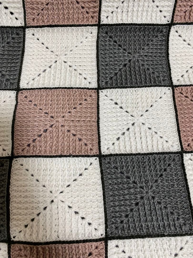 モチーフ手編み　マルチカバー こたつカバー　ハンドメイド