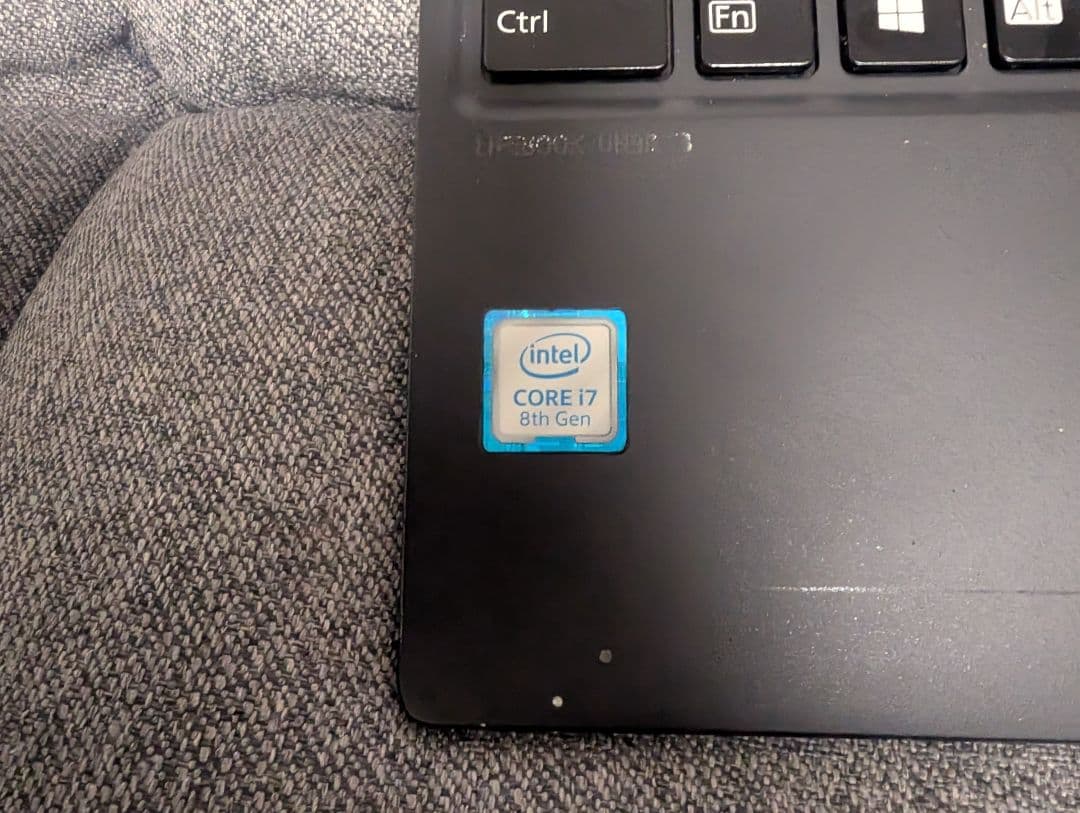 Windowsノート本体 FUJITSU LIFEBOOK UH90/C3