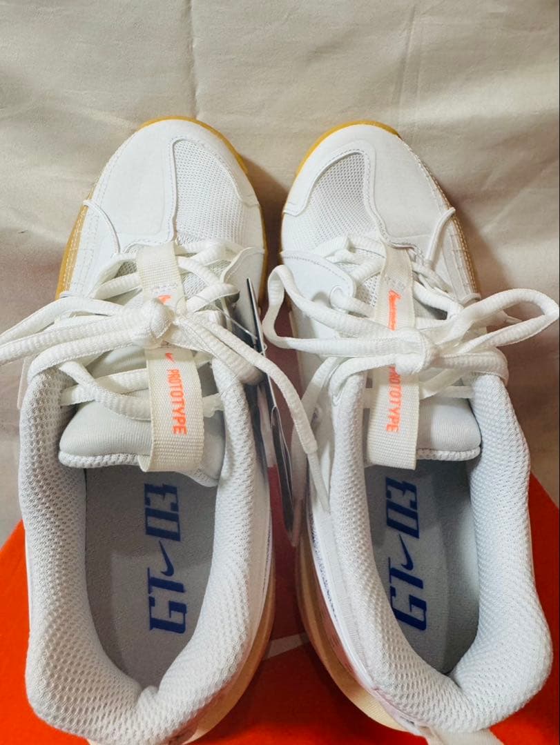 【新品未使用】NIKE G.T. カット3 ナイキ　23cm バッシュ