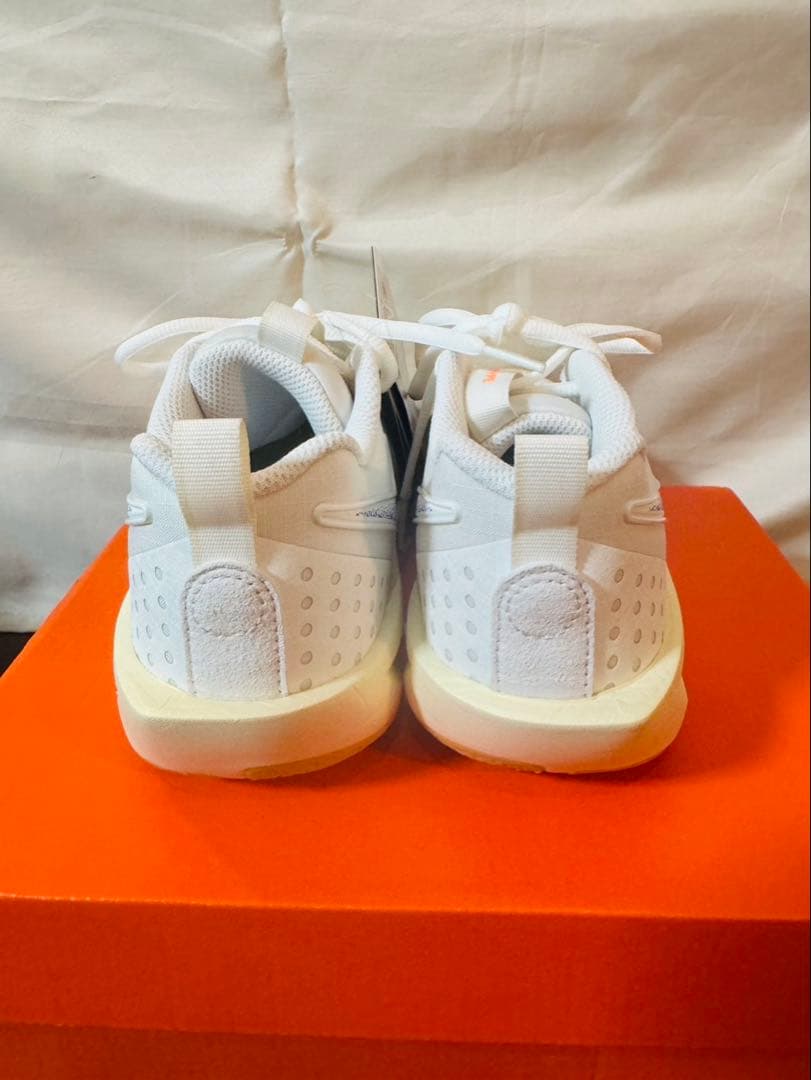 【新品未使用】NIKE G.T. カット3 ナイキ　23cm バッシュ