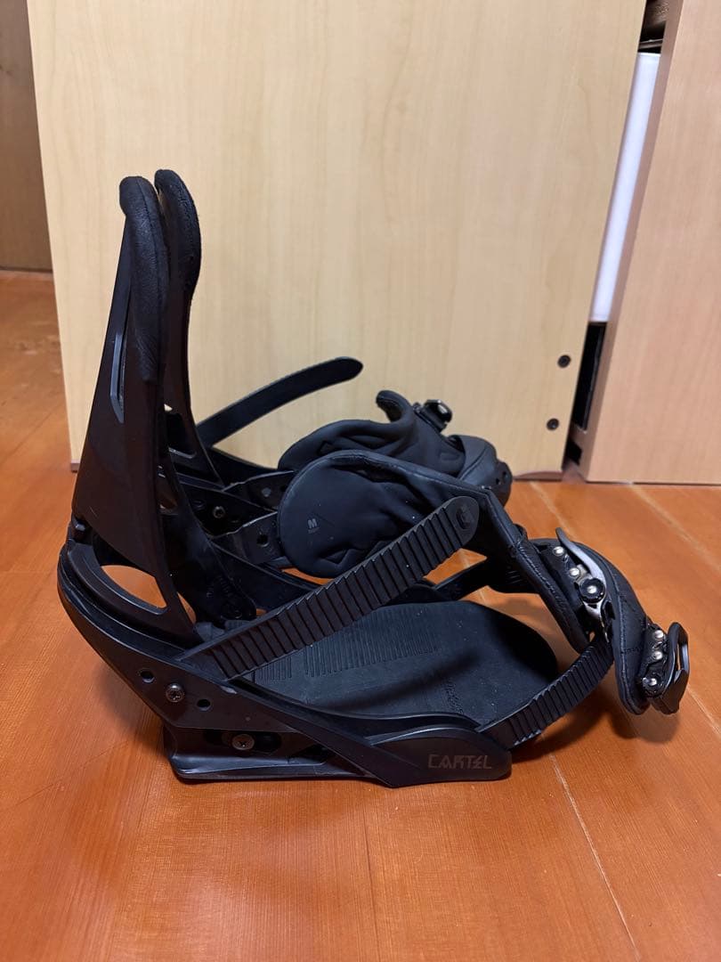 Burton Cartel ビンディング ブラック　バートン