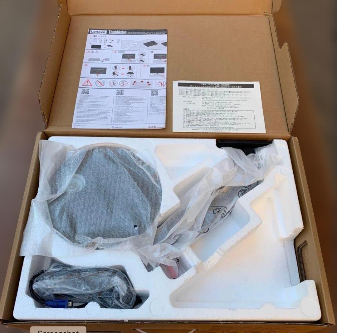 ThinkVision モニター 本体