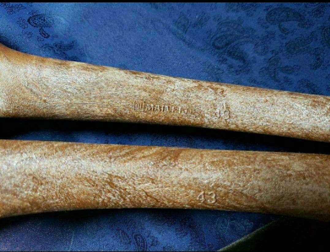 10本set 樹脂ハンガー 茶 マイネッティ サルトリアーレ イタリア 新品