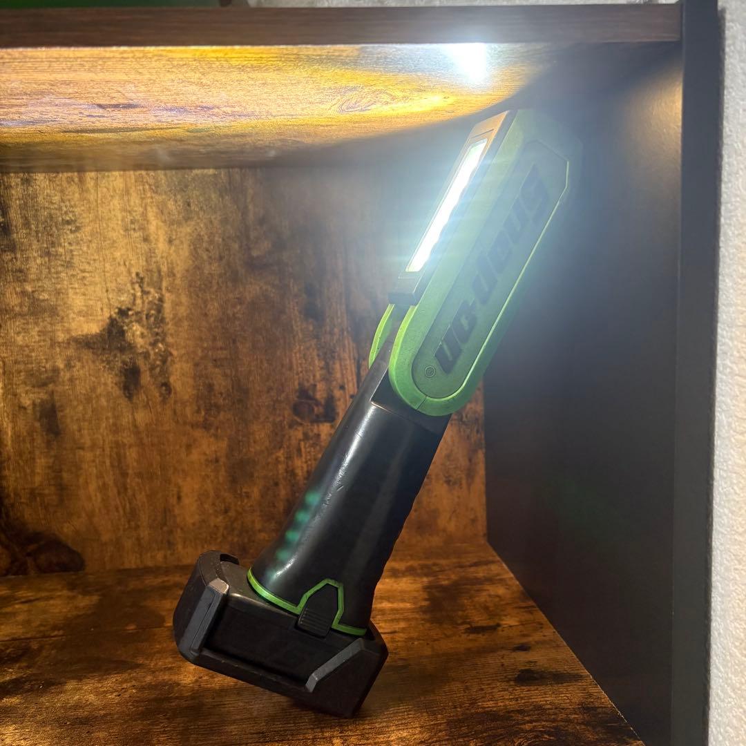 Snap-on LEDハンディライト 充電器付き　底面磁石付き